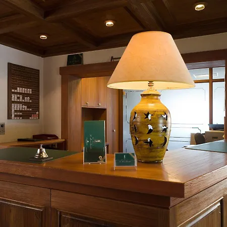 Hotel-restaurant Le Mont Paisible, Отель Кран-Монтана