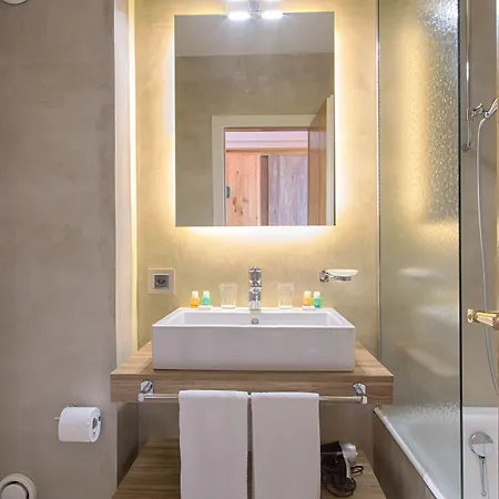 Отель Hotel-restaurant Le Mont Paisible, 3*