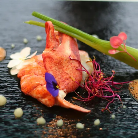 Отель Hotel-restaurant Le Mont Paisible,