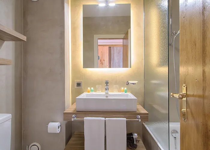 Hotell Hotel-restaurant Le Mont Paisible, 3*